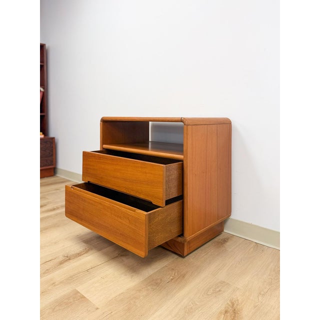 MCM Teak Rolling Tv Stand Cart Two Drawers Danish Modern Vintage For Sale - Image 4 of 14