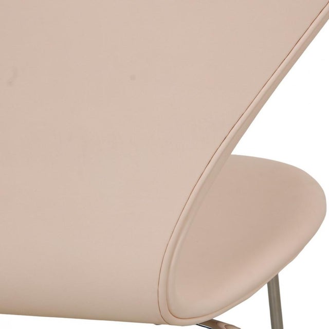 Animal Skin Seven Chairs in Natural Leather from Arne Jacobsen, 1990s, Set of 6 For Sale - Image 7 of 18