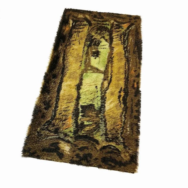 High pile Rya rug Decade: 1960s Origin: Scandinavia, Denmark. Material: 100% cotton This rug is a great example of 1960s...