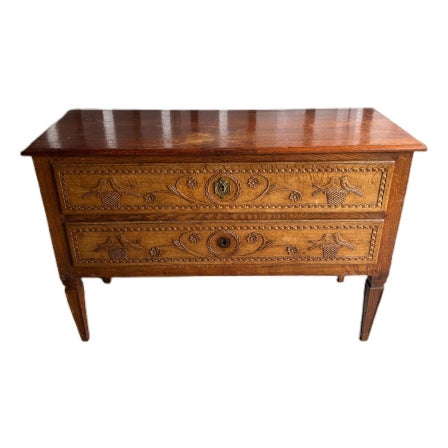 Antique French Provincial Oak Commode Sauteuse With Carved Love Birds, 19th Century For Sale