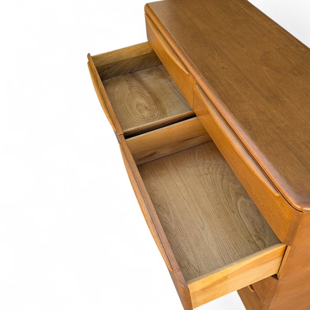 Brown Mid 20th Century Heywood-Wakefield Mid-Century Modern 8-Drawer Lowboy Dresser For Sale - Image 8 of 18