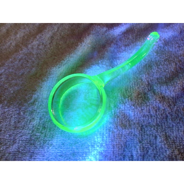 Vintage 1920's Uranium Depression Glass Spoon, Ladle. Spoon is in great vintage condition without chips or cracks....