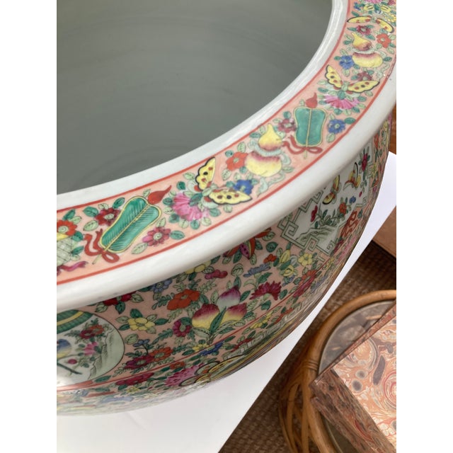 Rose Palace Size Rose Medallion Fish Bowl Pot For Sale - Image 8 of 12