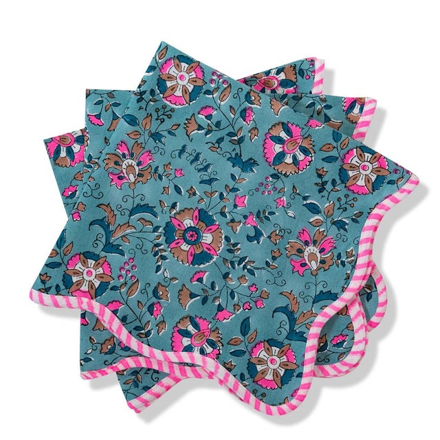 Furbish Merritt Scalloped Edge Dinner Napkins, Set of 4 | Chairish