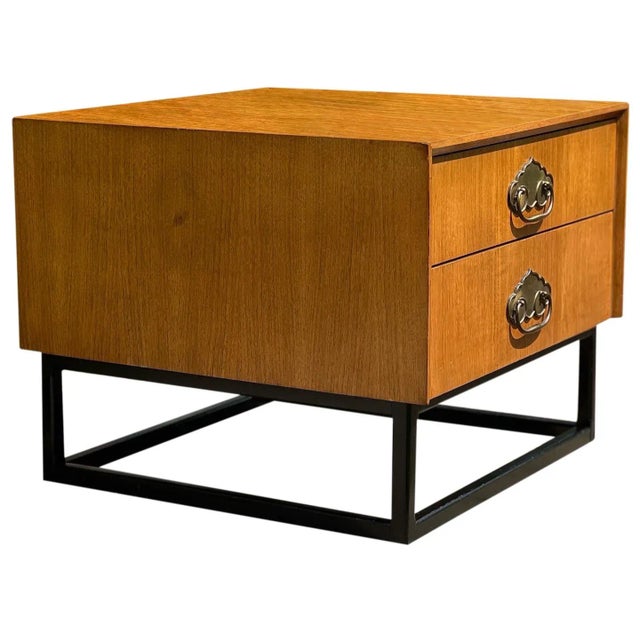 Mid-Century Modern Vintage American of Martinsville Asian Inspired Square Nightstand For Sale - Image 3 of 10
