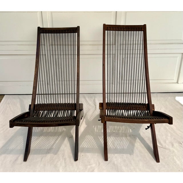 Mid-Century Modern Pair of Vintage Scandi-Style Folding Wood & Cord Lounge Chairs For Sale - Image 3 of 10