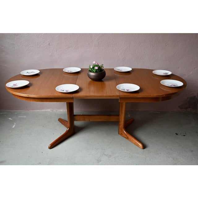 Vintage Scandinavian Oval Table with Central Pedestal Base, 1970s For Sale - Image 17 of 18
