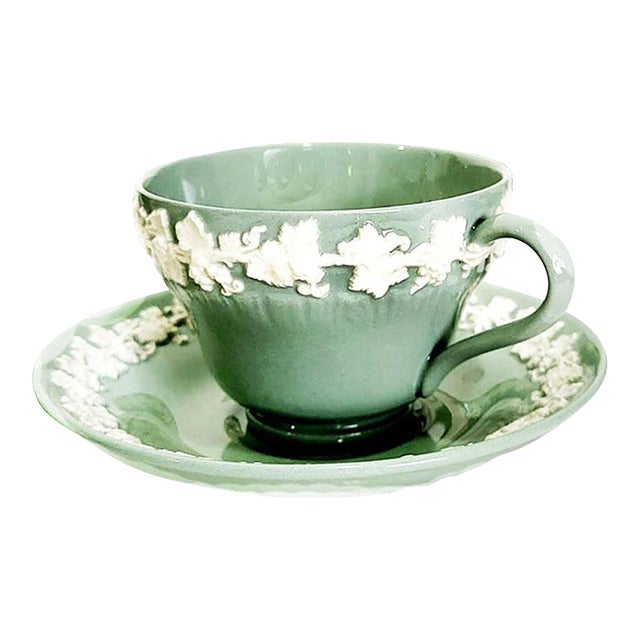 Wedgwood Cream on Celadon Shell Edge Cup & Saucer Set For Sale