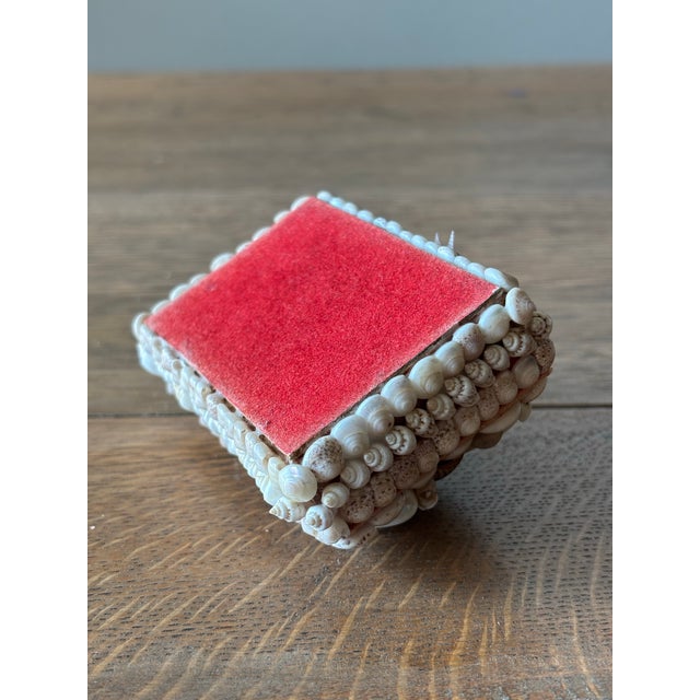 Antique White Vintage English Shell Box For Sale - Image 8 of 8