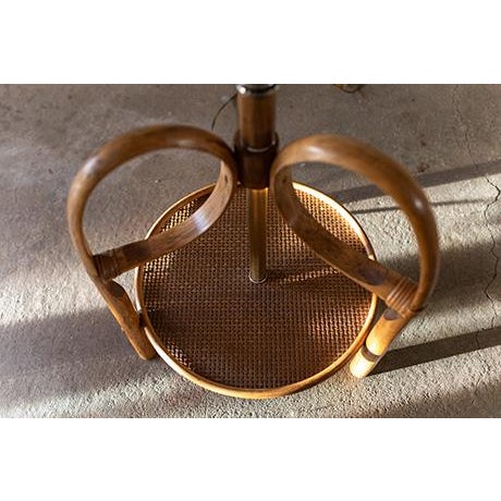 1960s Italian Bamboo and Rattan Floor Lamp With Integrated Table – Louis Sognot Style For Sale - Image 4 of 16