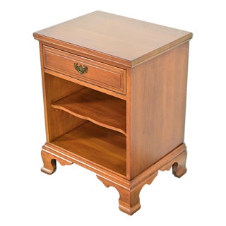 Davis Cabinet Co. American Colonial Chippendale Carved Solid Cherry Wood Nightstand, Circa 1960s For Sale