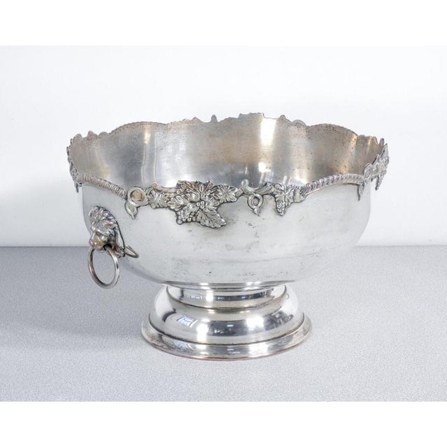 Centrepiece Vase from Sheffield, Late 19th Century For Sale - Image 17 of 18