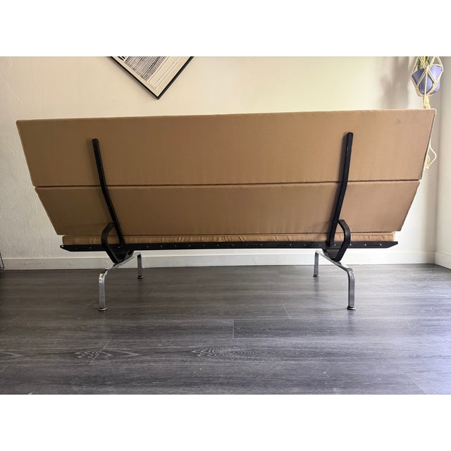 1990s Authentic Herman Miller Eames Sofa Compact — Vintage 3-Seat Sofa, Original Upholstery For Sale - Image 5 of 12