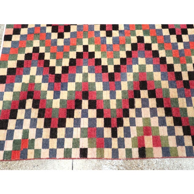 Textile Galerie Shabab Collection Mid-20th Century Turkish Anatolian Accent Rug For Sale - Image 7 of 10