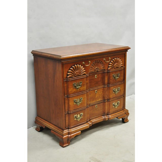 Vintage Georgian Cherry 3 Drawer Block Front Bachelor Chest Dresser by Harden For Sale In Philadelphia - Image 6 of 18