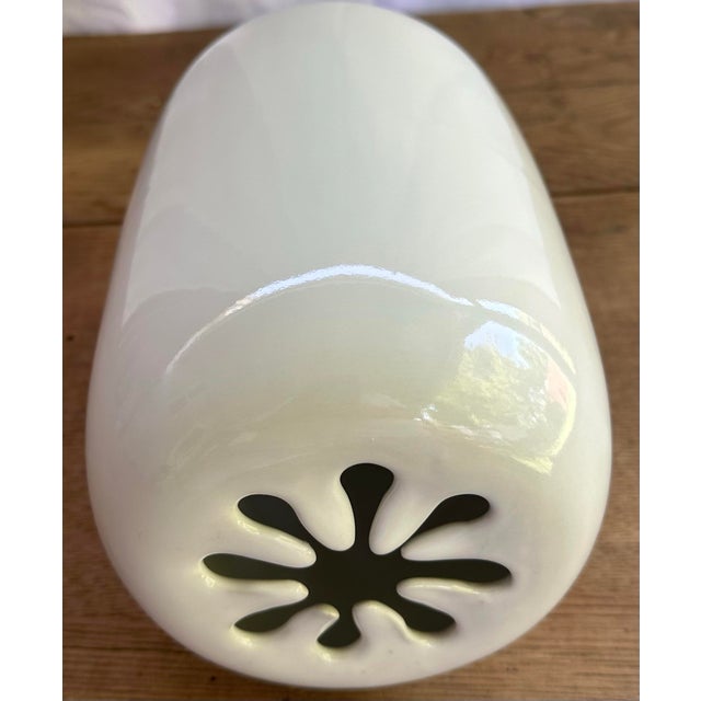 Vintage David Gil Spark Vase for Bennington Potters - 8.75" For Sale - Image 9 of 12