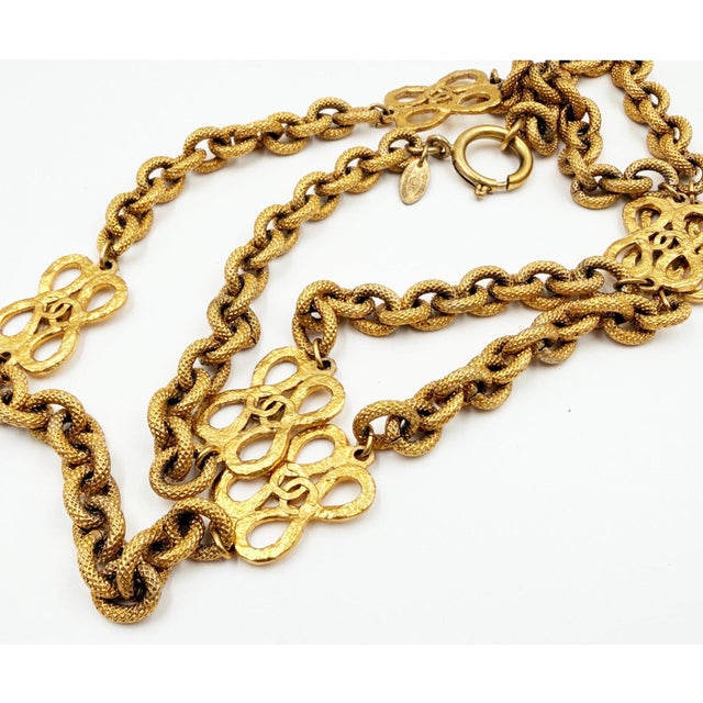 Chanel Chanel Vintage Gold Plated CC Filigree Pendant Spear Dangle Long Necklace For Sale - Image 4 of 6