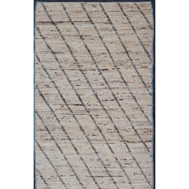 Modern Hand-Knotted Runner in Wool With Linear Design in Blue & Neutral Tones For Sale In Atlanta - Image 6 of 12