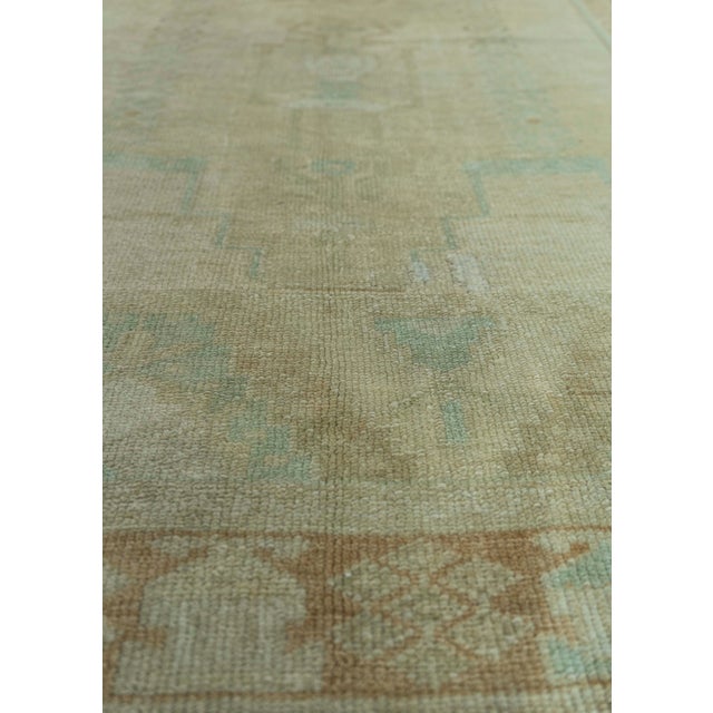 Turkish Turkish Vintage Rug 3'11 x 7'4" #20500 For Sale - Image 3 of 8