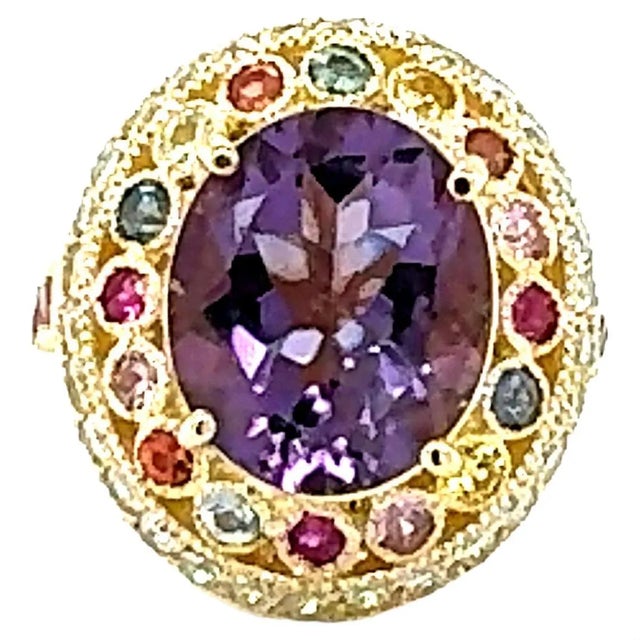 Contemporary 5.62 Carat Natural Amethyst Diamond Sapphire Yellow Gold Cocktail Ring, Size 7 For Sale - Image 3 of 8
