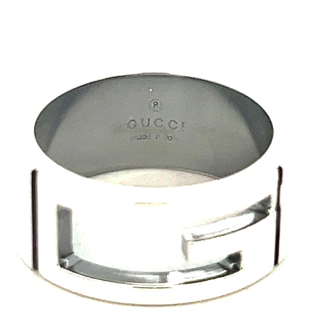 Traditional 1990s Gucci Estate Ring Size 5.5 Sterling Silver 8 mm For Sale - Image 3 of 5