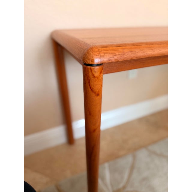 1970s Danish Modern Teak Console Table by Sannemanns Møbelfabrik For Sale In Miami - Image 6 of 12