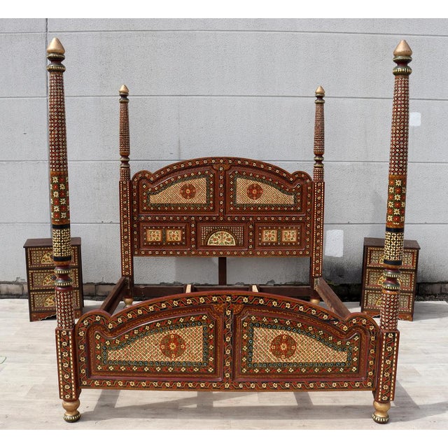 1990s Vintage Hand Paintet Canopy Bed Set, 1990s, Set of 3 For Sale - Image 5 of 18