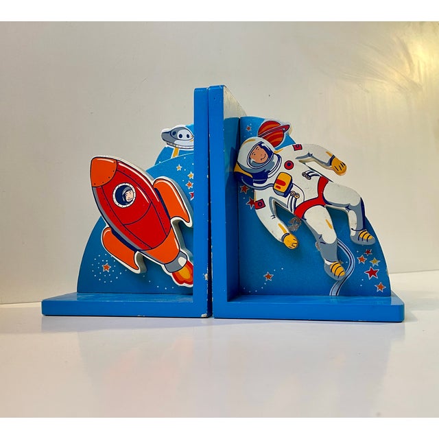 Vintage Astronaut and Rocket Bookends in Lacquered Wood, 1980s, Set of 2 For Sale - Image 3 of 9