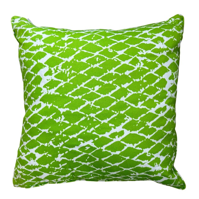 A lovely abstract fish scale pattern in lime green/white by Nantucket Gyotaku. Cotton. Includes Down Blend pillow fills....