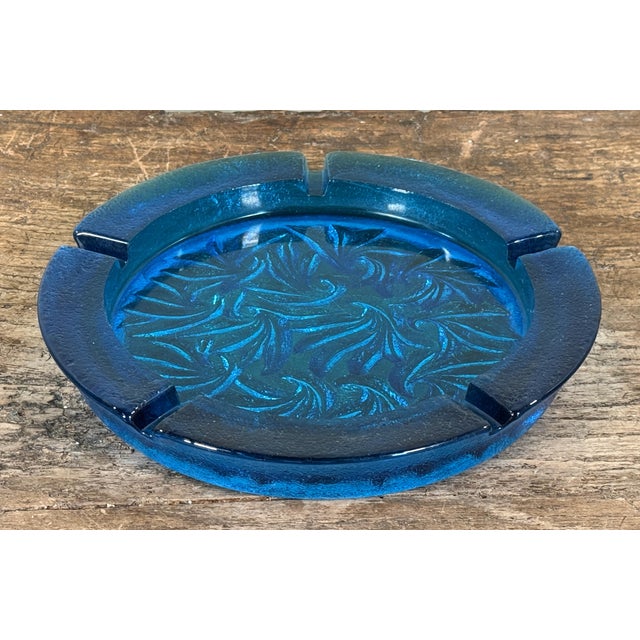 Blenko Vintage Blenko Style Mid Century Blue Art Glass Ashtray With Swirl Pattern For Sale - Image 4 of 6
