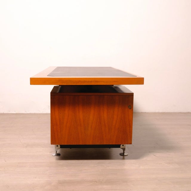 Executive Desk in Rosewood, Italy, 1950s-1960s For Sale - Image 4 of 18