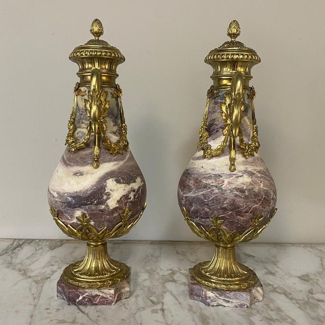 French Pair 19th Century French Louis XVI Marble & Bronze d'Or Cassolettes For Sale - Image 3 of 13