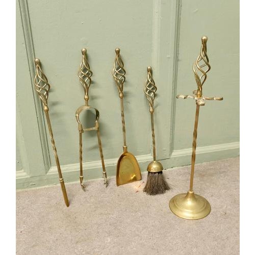 1900 - 1909 Brass Fireside Companion Set, 1900, Set of 5 For Sale - Image 5 of 6