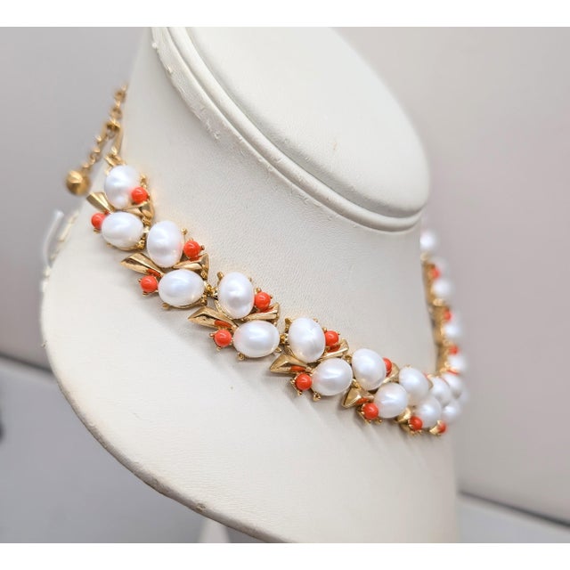 Vintage 1959 Signed Crown Trifari Faux-Pearl & Faux-Coral Collar Necklace For Sale In Philadelphia - Image 6 of 10