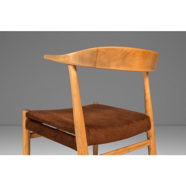 Rare Mid-Century Scandinavian Modern "Horn" Desk / Accent Armchair in Beech & Suede Attributed to Folke Ohllson for Dux, Sweden, C. 1950s For Sale - Image 13 of 17