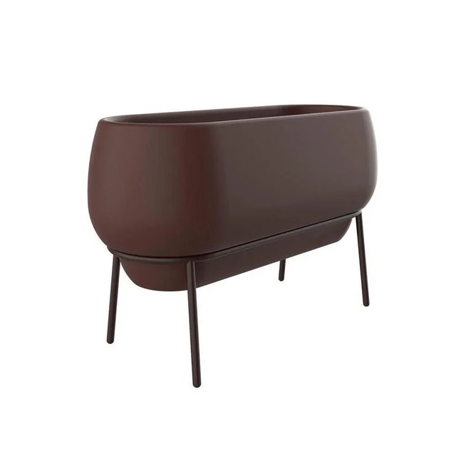 Lace chocolate planter by Mowee Dimensions: D50 x W120 x H76 cm Material: Polyethylene and stainless steel. Weight: 13.5...