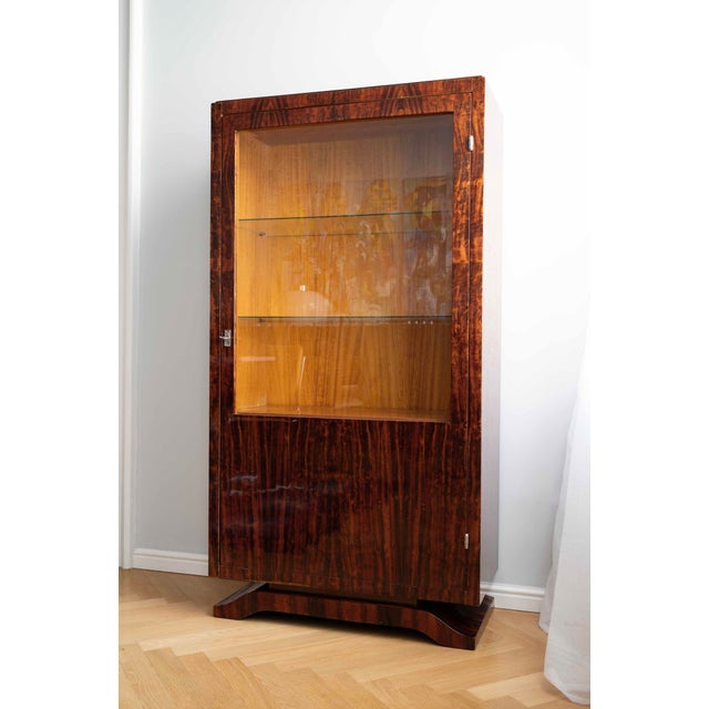 1930s French Art Deco Display Cabinet, 1930s For Sale - Image 5 of 11