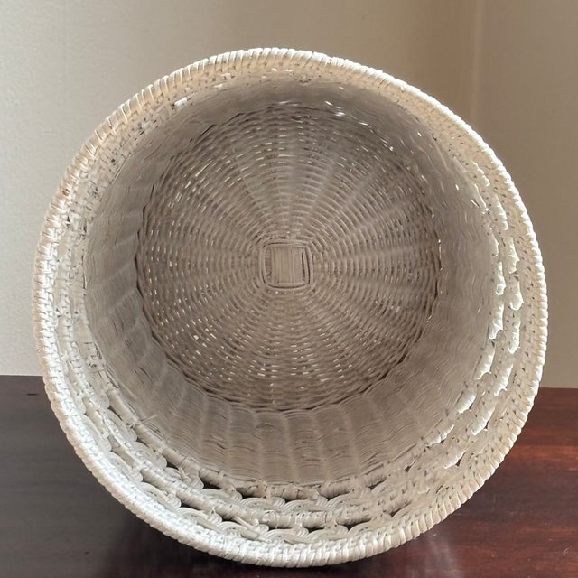 Mid-20th Century White Wicker Wastepaper Basket For Sale - Image 4 of 13