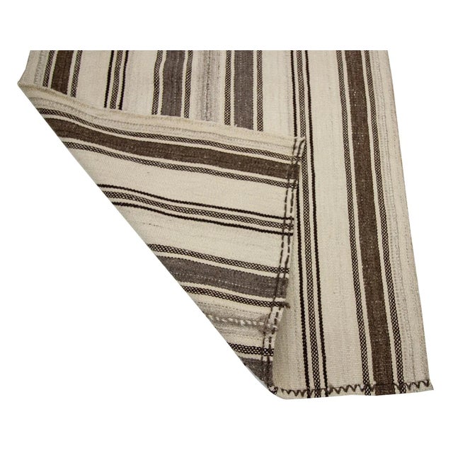Mid 20th Century 1960s Vintage Natural Striped Kilim Rug- 2′8″ × 5′10″ For Sale - Image 5 of 7