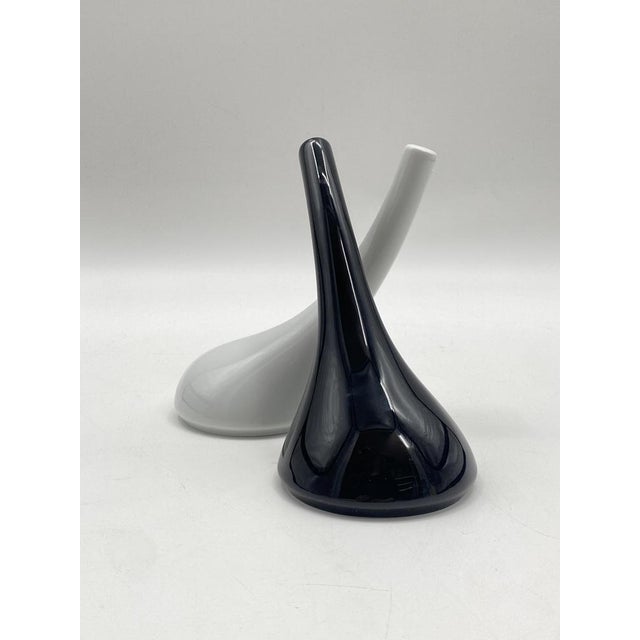 Postmodern Salt and Pepper Shaker Calebassa by Ron Arad for Rosenthal, 1990s, Set of 2 For Sale - Image 3 of 14