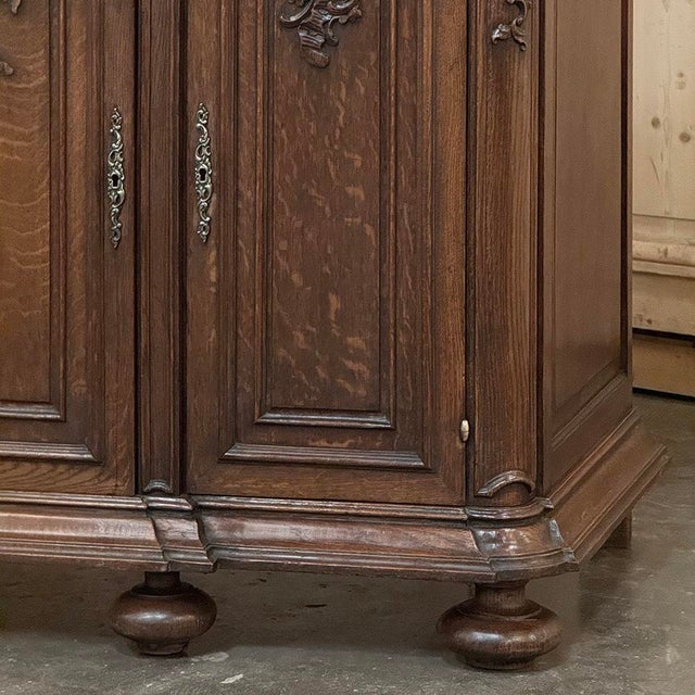 19th Century Liegoise Louis XIV Three Door Buffet For Sale In Dallas - Image 6 of 16