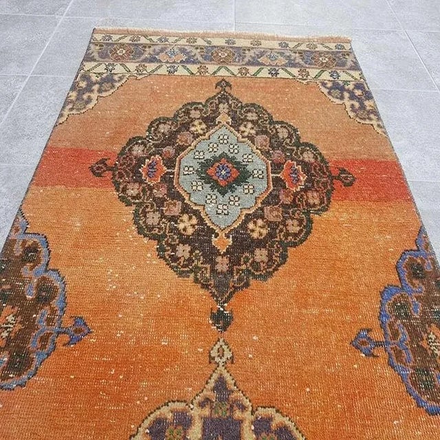 Aztec Oushak Runner Rug, 1960s, in Flawless conditions. Designed 1960 to 1969