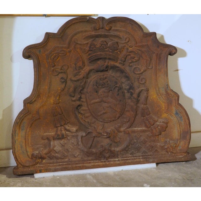 Large 19th Century French Cast Iron Fireback With Rampant Lion and Crown For Sale - Image 4 of 14