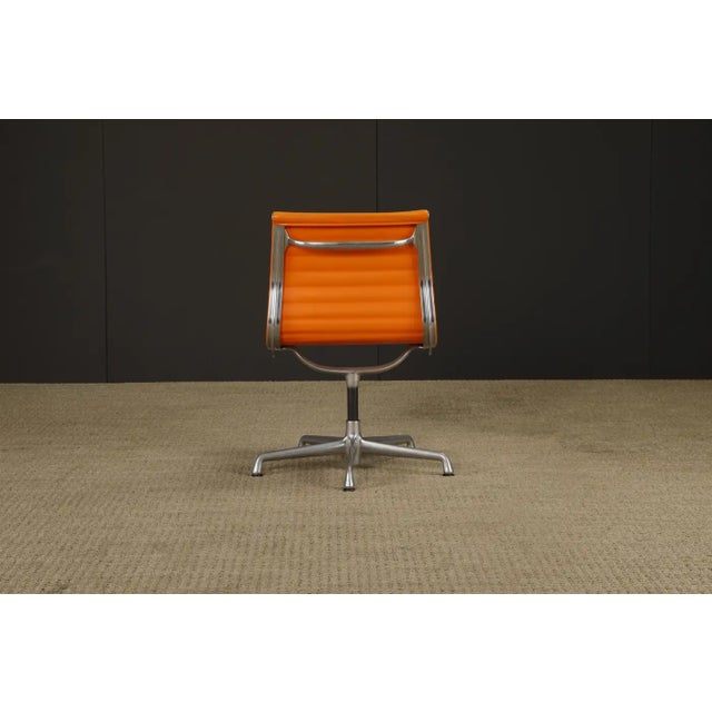 'Aluminum Group' Swivel Chair by Charles Eames for Herman Miller, 1980s, Signed For Sale - Image 16 of 17