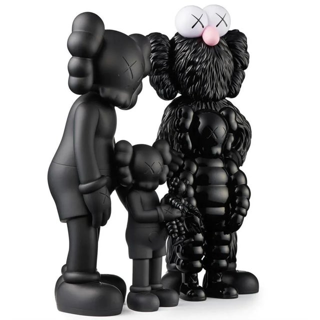 Kaws, Family Figures, Black Version, 2021, Painted Cast Vinyl For Sale - Image 3 of 9