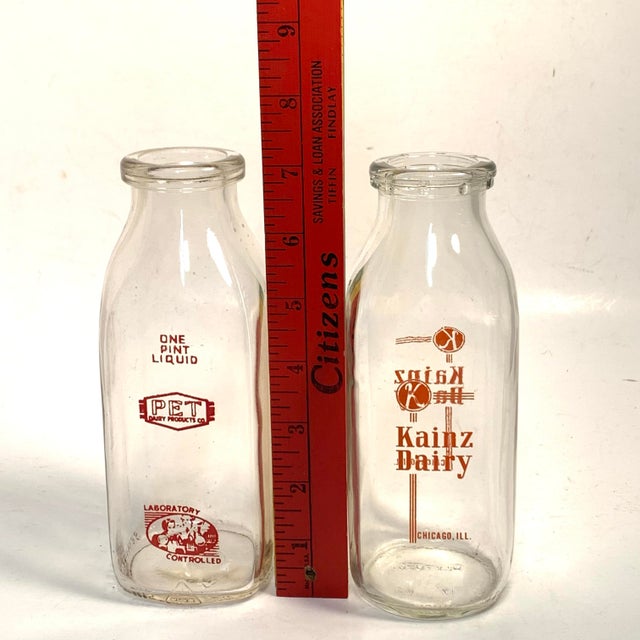 Circa 1940s Pet & Kainz Dairy Glass Pint Milk Bottles – Pair For Sale - Image 11 of 12