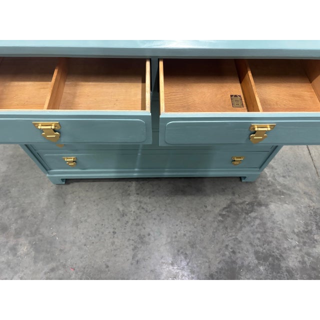 Late 20th Century Davis Cabinet Co. Chinoiserie Style Chest For Sale - Image 5 of 12