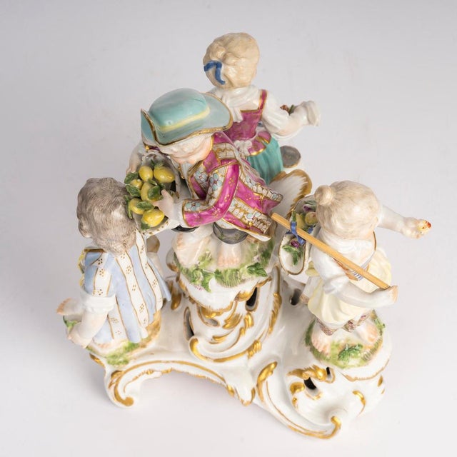 Antique Porcelain Sculpture from Meissen, 1700s For Sale - Image 6 of 9