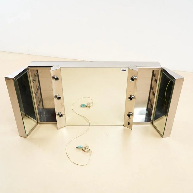 Vintage Theater Dressing Room Mirror with Lights For Sale - Image 4 of 7