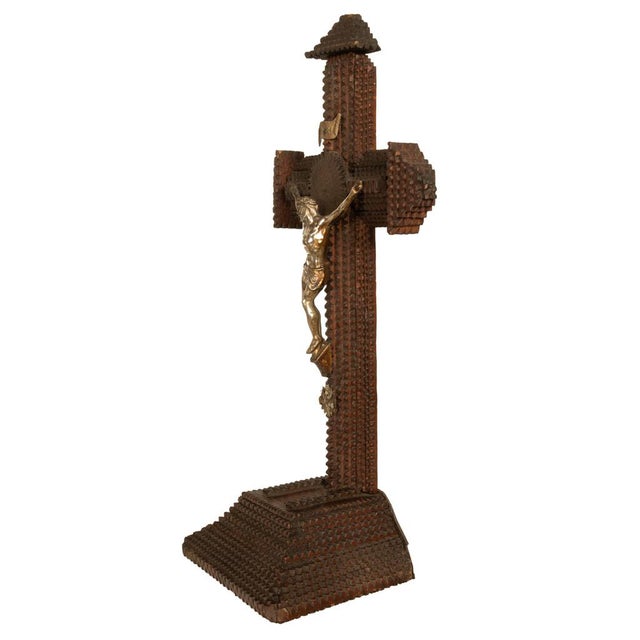 Wood Antique American Tramp Art Carved Wood Crucifix John Zadora Pennsylvania 1900 For Sale - Image 7 of 17